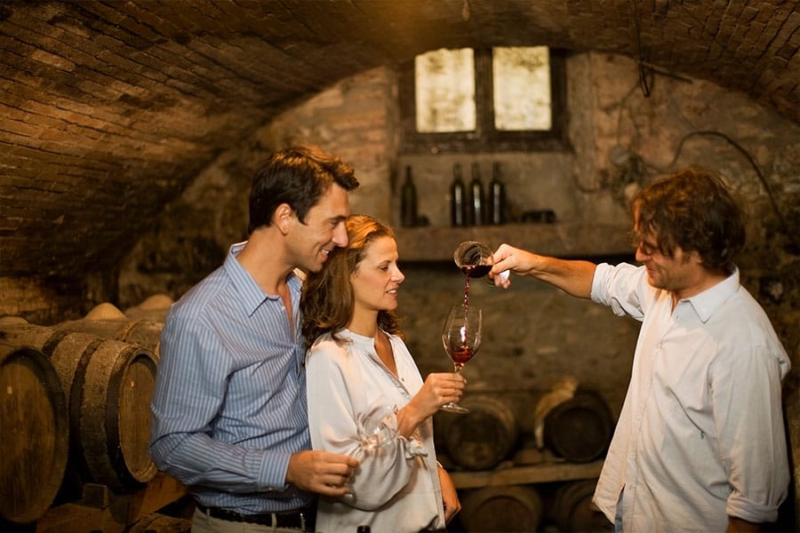 Villachiovada Luxury - Villa Umbria wine tours service